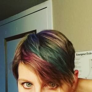 Meet your Posher, Andrea